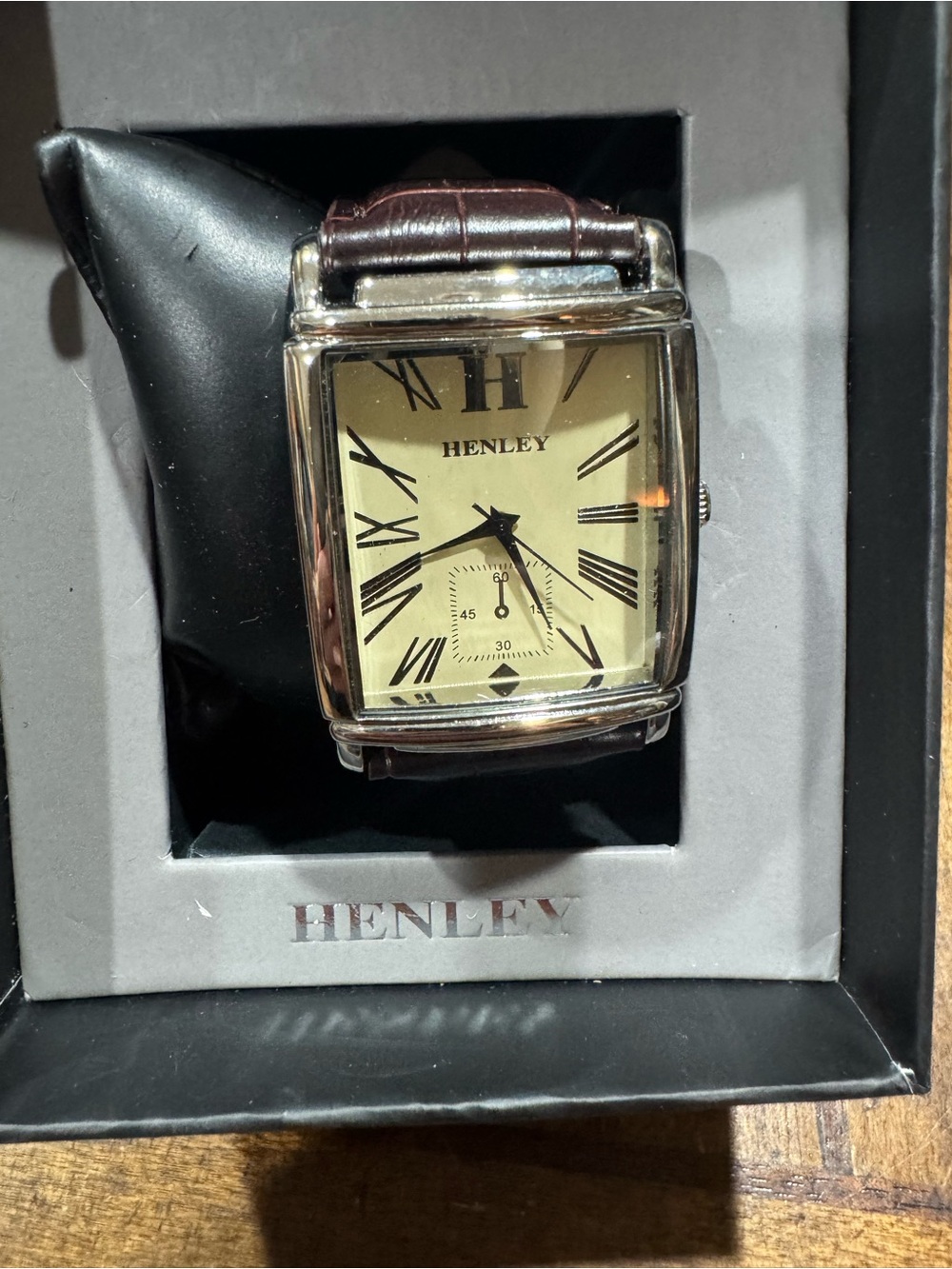 Men's Brown Leather Rectangle Dress Watch - Brown Dial
